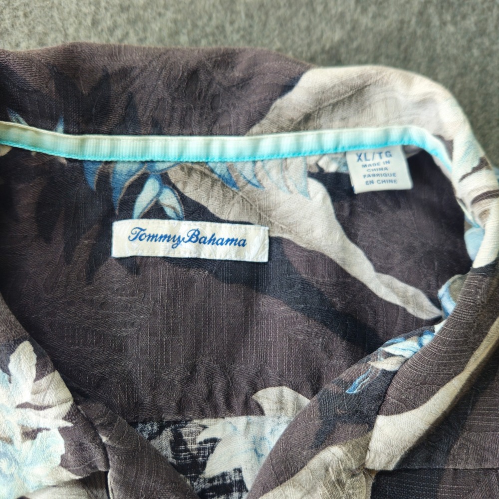 Tommy Bahama XL 100% Silk Floral Camp Shirt Eclectic Grandpa Vacation Beach - Picture 3 of 13